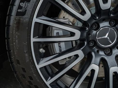 New 2026 Mercedes-Benz E 53 AMG e 4MATIC Sedan image 23