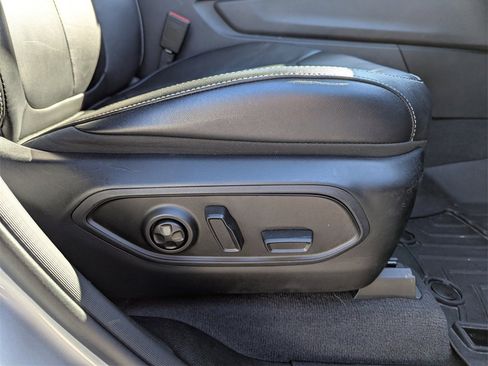 Used 2021 Jeep Grand Cherokee L Limited image 40