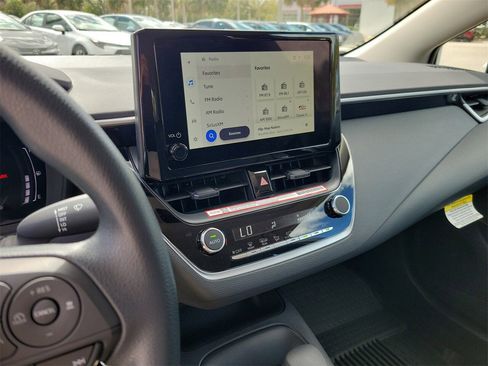 Used 2026 Toyota Corolla LE image 23