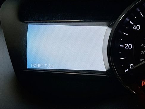 Used 2017 Ford Explorer XLT w/ Equipment Group 202A image 19