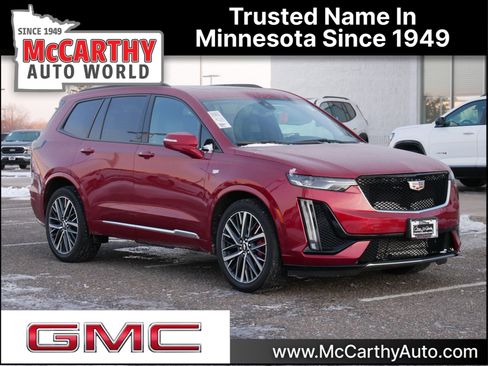 Used 2024 Cadillac XT6 Sport image 1