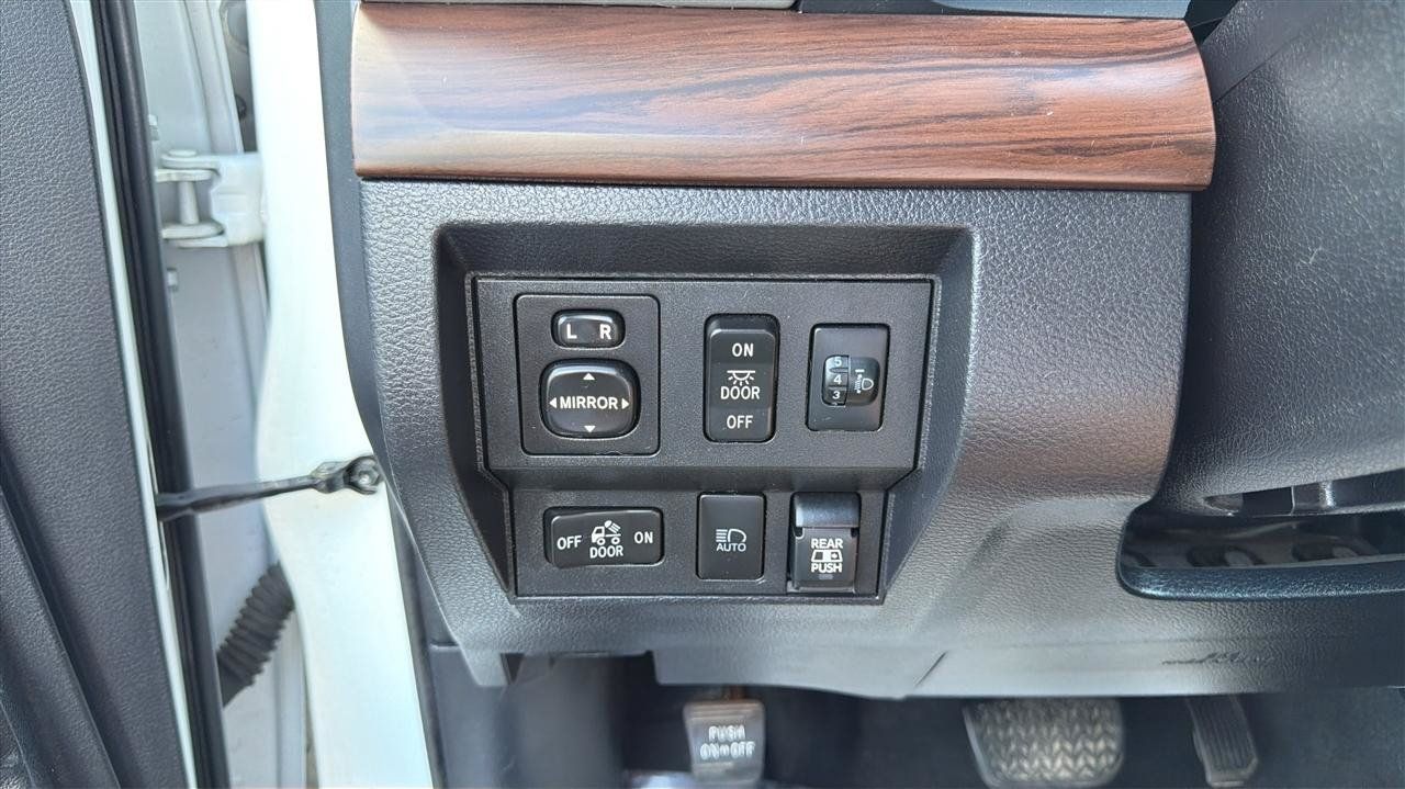Used 2021 Toyota Tundra Limited w/ Limited Premium Package AWD/4WD image 26