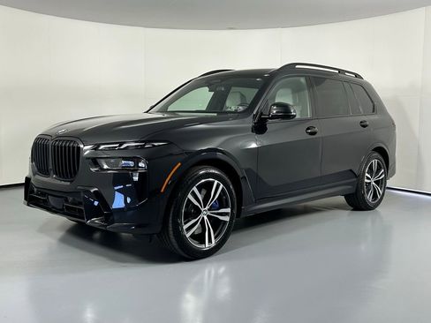 Used 2026 BMW X7 xDrive40i AWD/4WD image 4