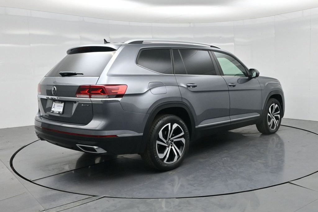 Used 2023 Volkswagen Atlas SEL AWD/4WD image 9