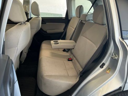 Used 2015 Subaru Forester 2.5i Premium w/ All-Weather Package AWD/4WD image 34