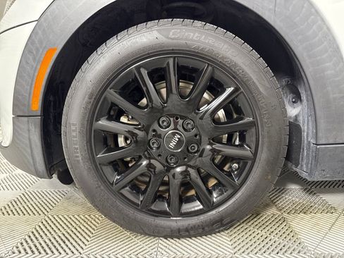 Used 2019 MINI Cooper 4-Door Hardtop image 19