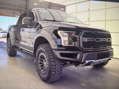 Used 2019 Ford F150 Raptor w/ Equipment Group 802A Luxury image 1