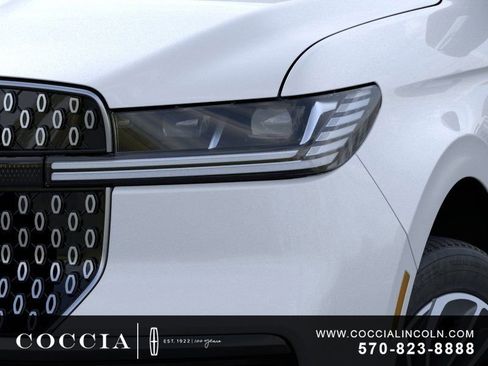 New 2026 Lincoln Navigator L Reserve AWD/4WD image 18