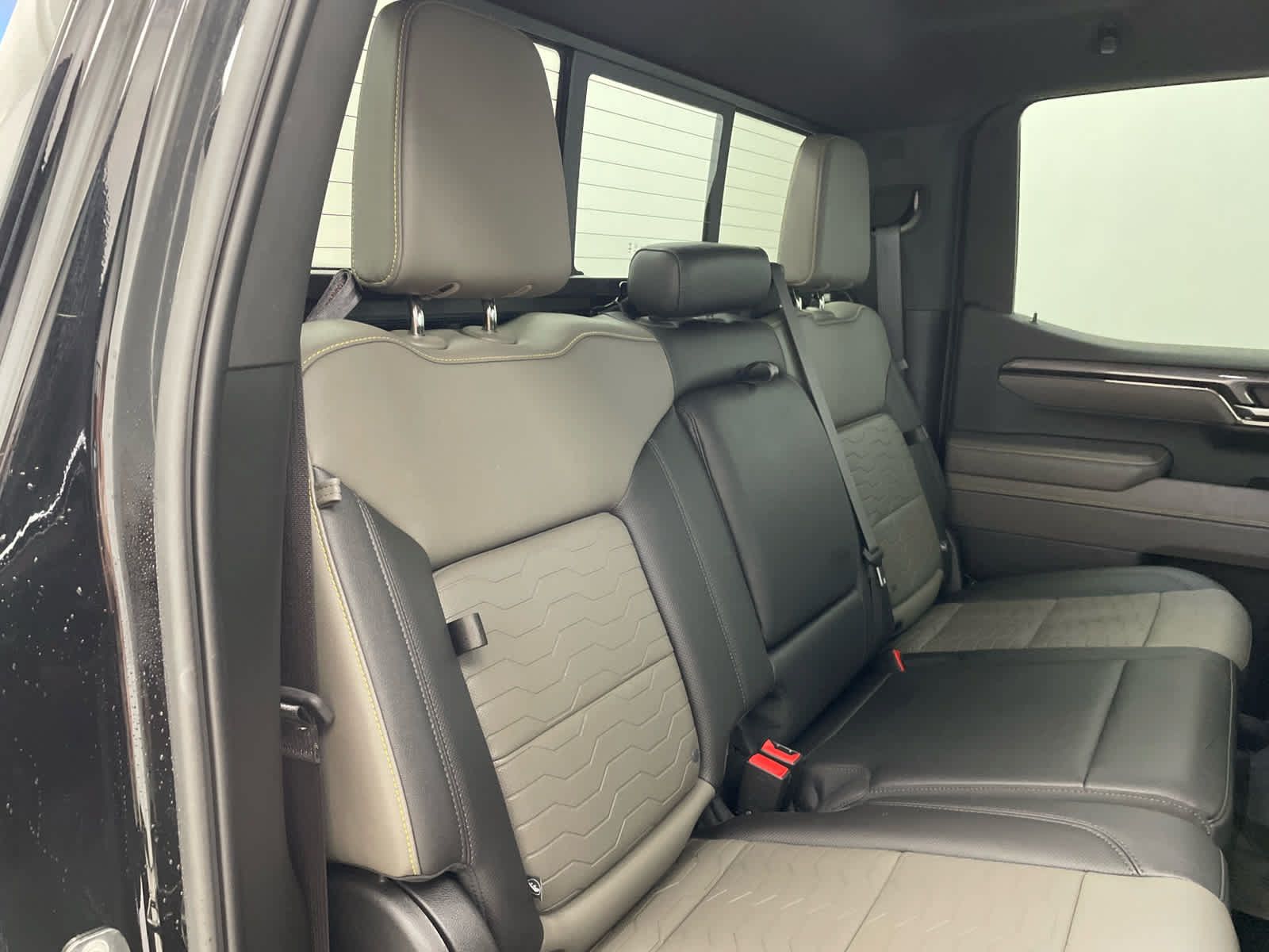 Used 2024 Chevrolet Silverado 1500 ZR2 AWD/4WD image 17