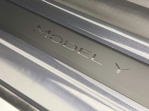 Used 2022 Tesla Model Y Performance AWD/4WD image 20