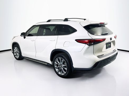 Used 2021 Toyota Highlander Limited AWD/4WD image 5