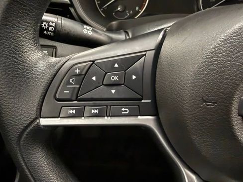 Used 2024 Nissan Altima 2.5 SV image 17