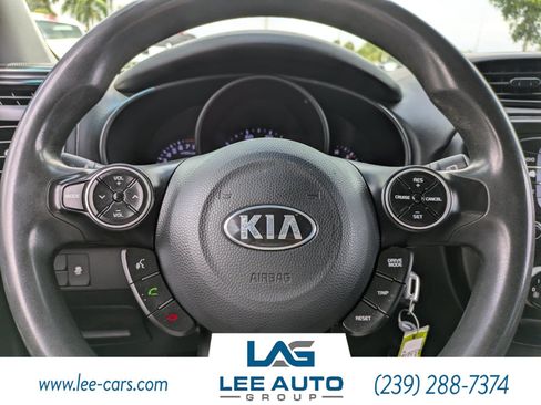Used 2019 Kia Soul FWD image 21