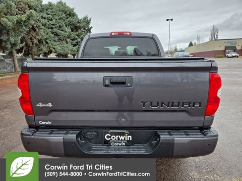 Used 2018 Toyota Tundra Platinum AWD/4WD image 12