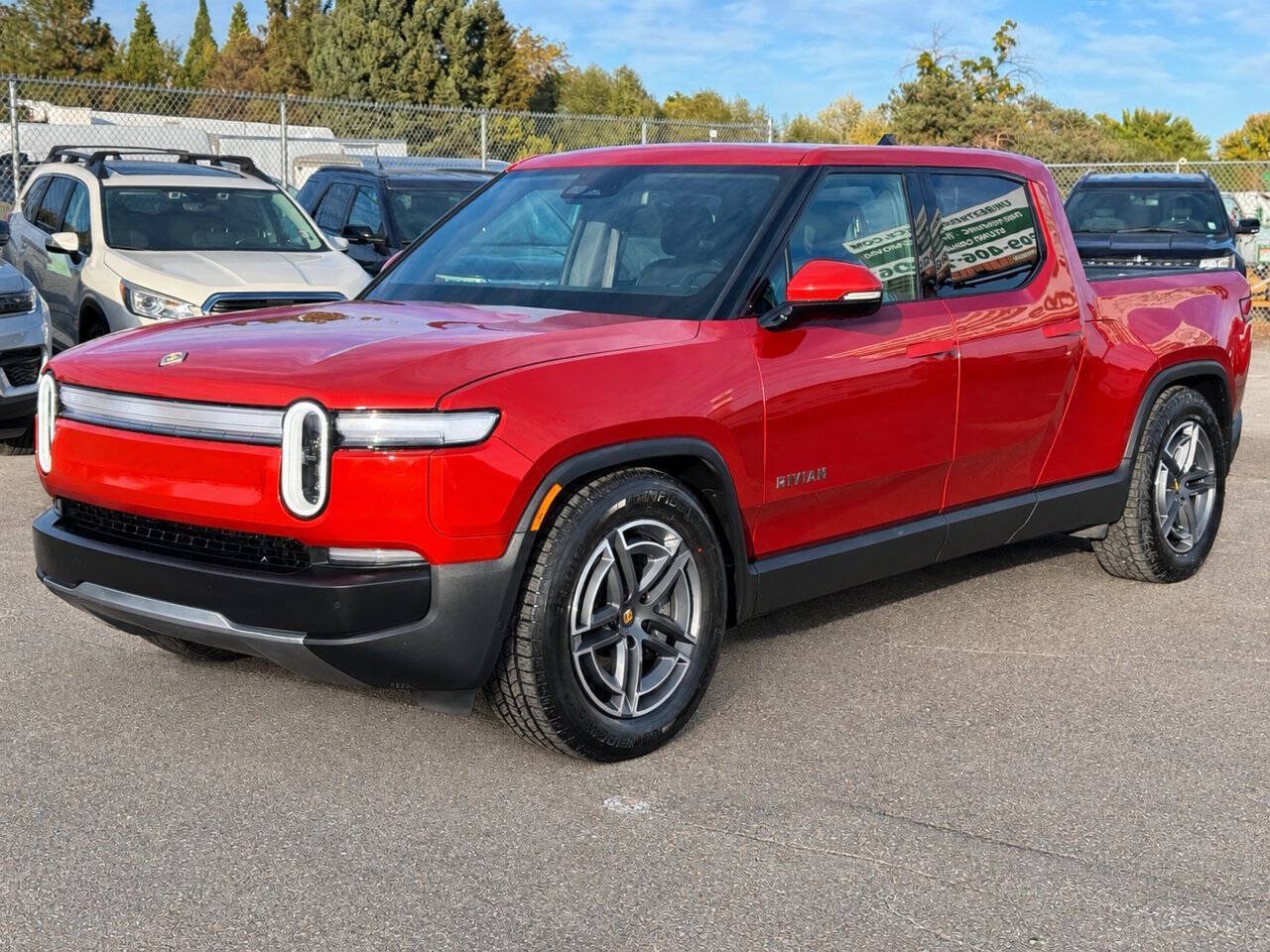 Used 2025 Rivian R1T Adventure Dual AWD/4WD image 1