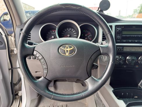 Used 2008 Toyota 4Runner SR5 AWD/4WD image 11