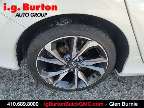 Used 2020 Honda Civic Touring image 7