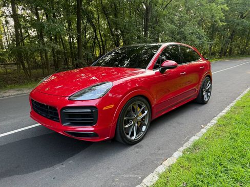 Used 2021 Porsche Cayenne GTS AWD/4WD image 18