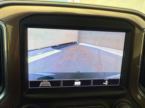 Used 2020 Chevrolet Silverado 1500 High Country RWD image 33