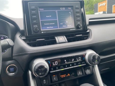 Used 2020 Toyota RAV4 XLE w/ XLE Grade Weather Package AWD/4WD image 26