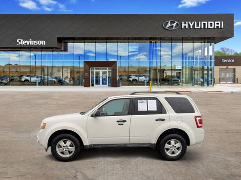 Used 2012 Ford Escape XLT AWD/4WD image 3