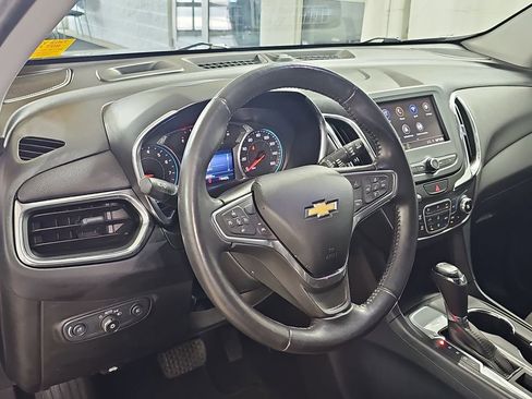 Used 2020 Chevrolet Equinox LT w/ Driver Convenience Package FWD image 21