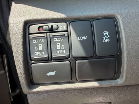 Used 2014 Honda Odyssey EX-L image 18