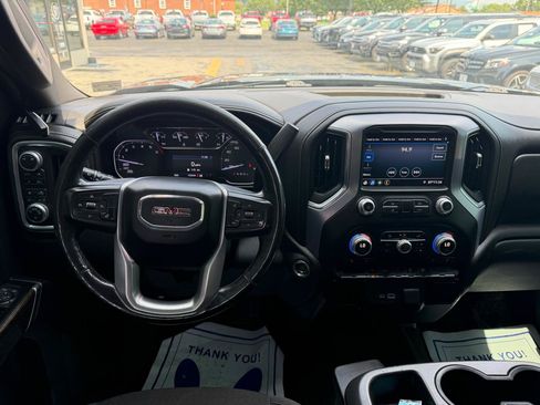 Used 2019 GMC Sierra 1500 Elevation w/ Elevation Convenience Package AWD/4WD image 12