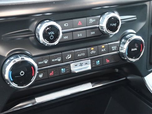 New 2025 Ford F150 Lariat w/ Equipment Group 501A Mid image 39