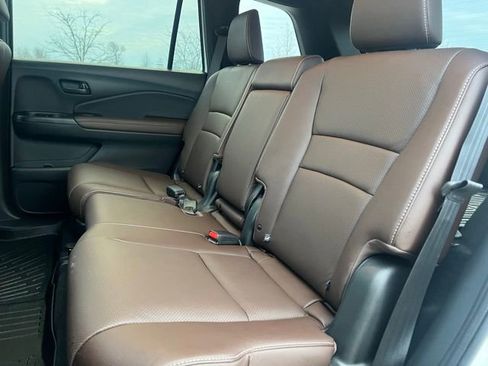 Used 2025 Honda Passport EX-L image 28