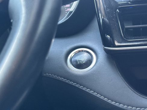 Used 2024 Toyota Highlander XLE image 22