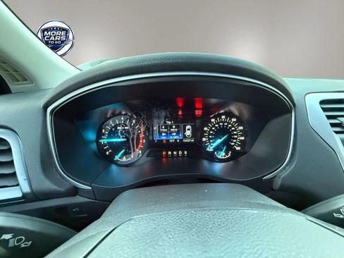 Used 2015 Ford Fusion SE image 15