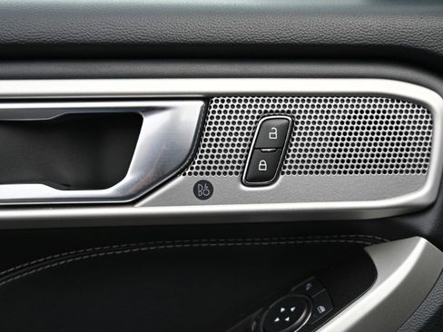 Used 2021 Ford Explorer Limited image 20