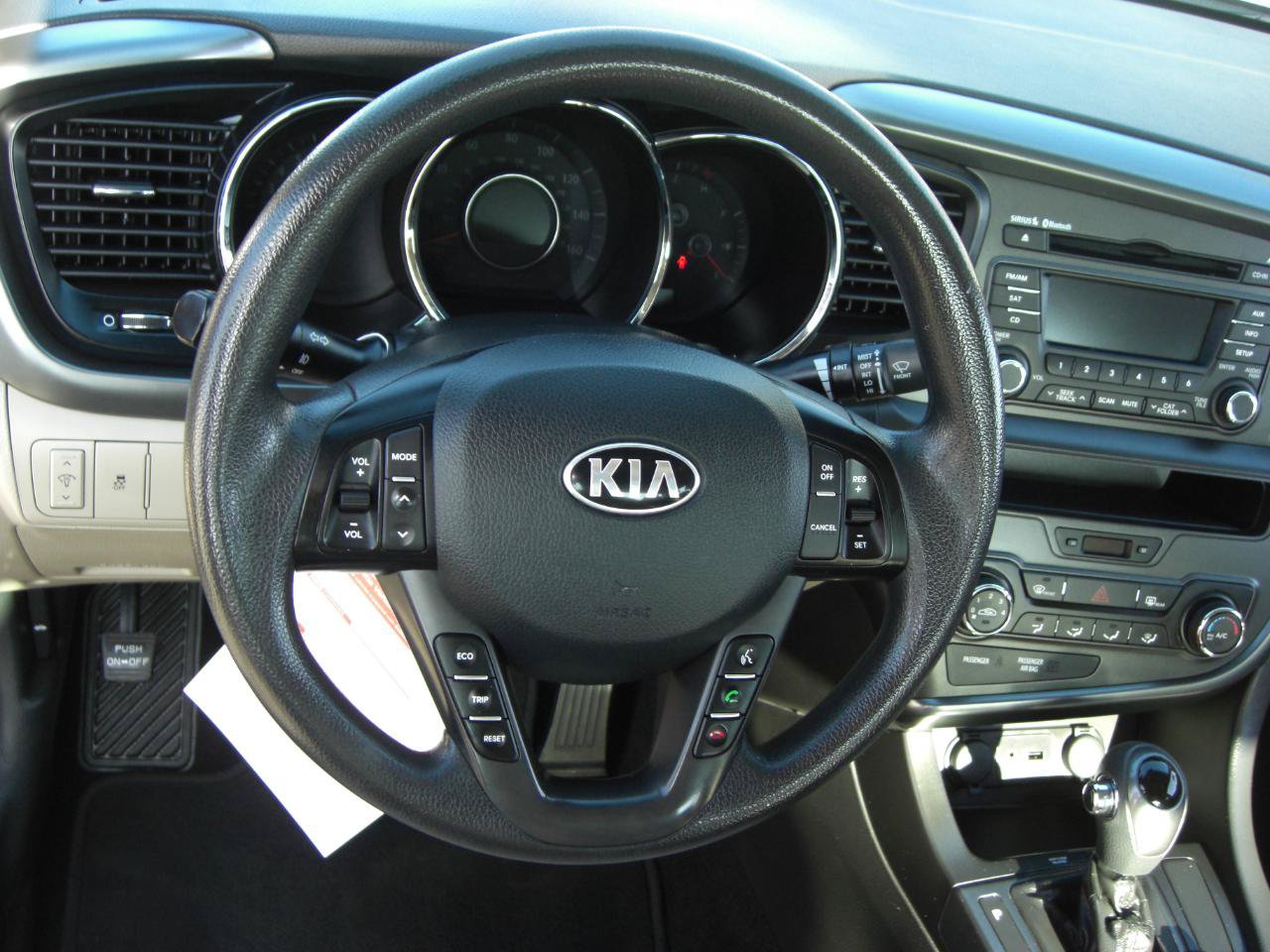 Used 2013 Kia Optima LX FWD image 9