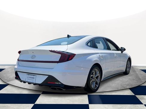 Used 2023 Hyundai Sonata SEL w/ Convenience Package FWD image 5