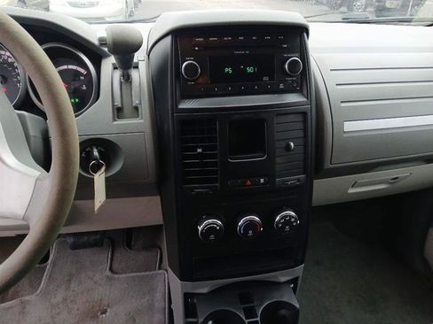 Used 2009 Dodge Grand Caravan SE image 13