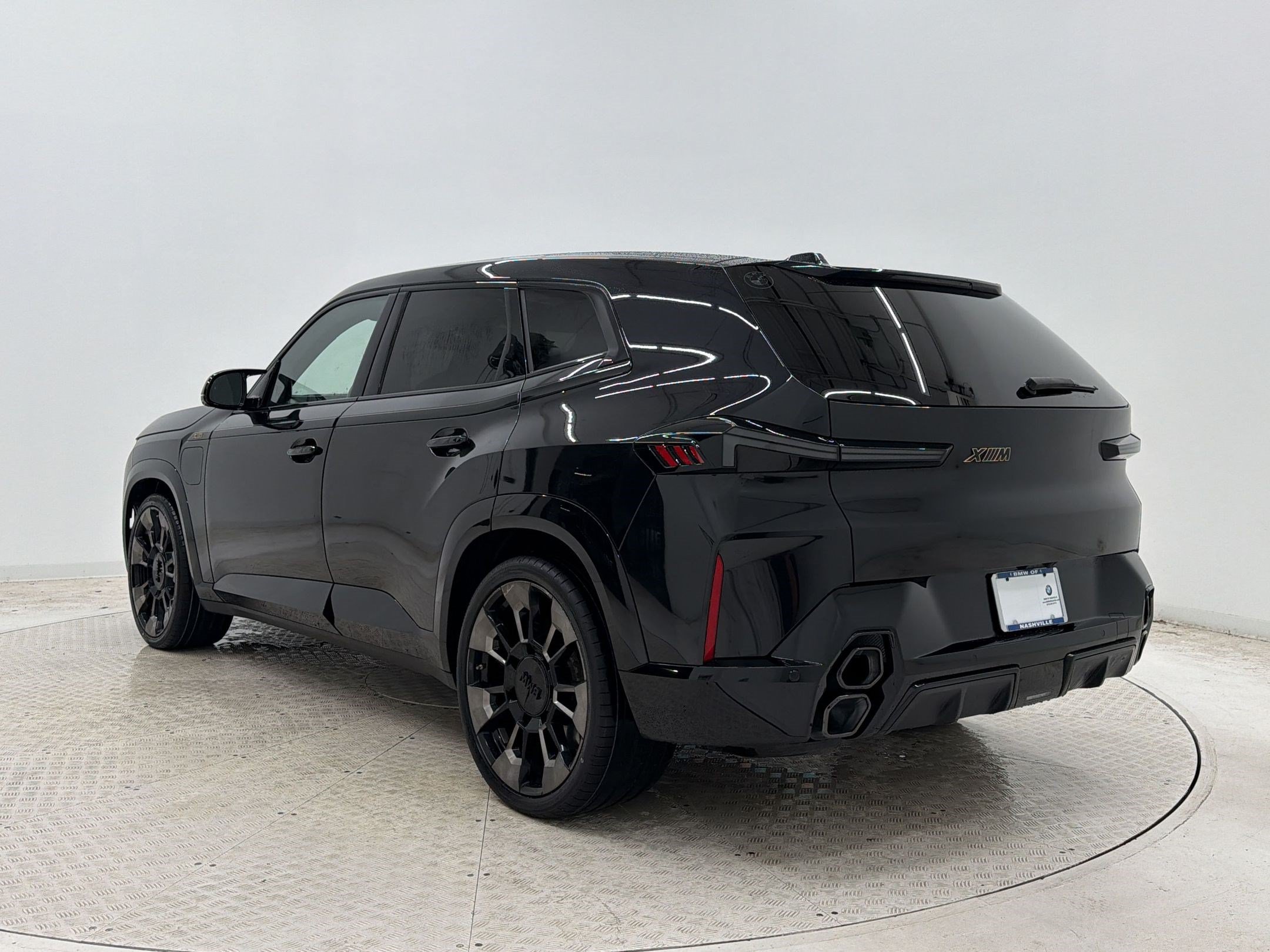 Used 2023 BMW XM w/ M Driver's Package AWD/4WD image 3
