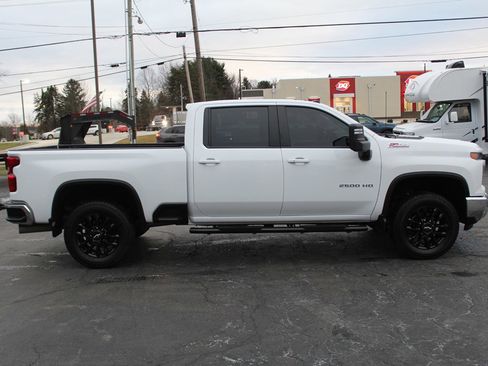 Used 2025 Chevrolet Silverado 2500 LT w/ All Star Edition image 8