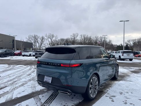New 2026 Land Rover Range Rover Sport SE image 5