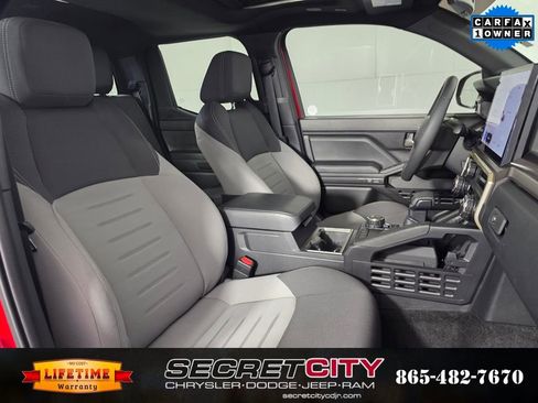 Used 2025 Toyota Tacoma TRD Sport w/ TRD Sport Upgrade Package image 34