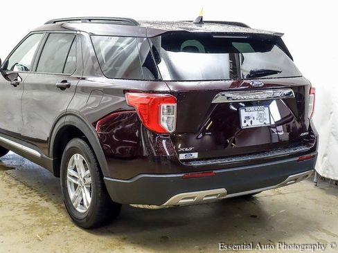 Certified 2022 Ford Explorer XLT w/ Equipment Group 202A image 6