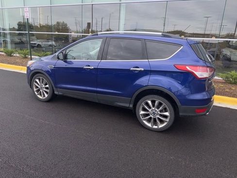 Used 2016 Ford Escape SE w/ SE Chrome Package FWD image 8