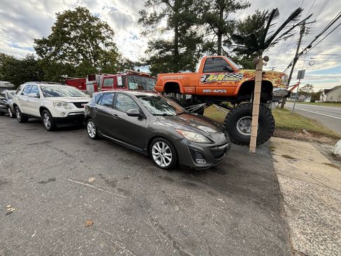 Used 2010 MAZDA MAZDA3 s Sport image 2