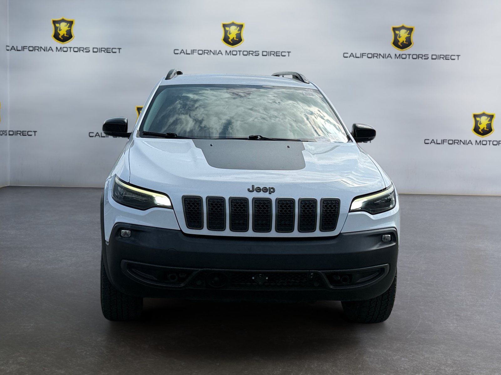 Used 2022 Jeep Cherokee Trailhawk w/ Premium Leather Package AWD/4WD image 8
