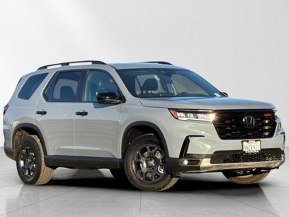 Used 2025 Honda Pilot TrailSport