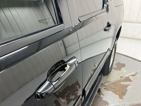 Used 2014 Chevrolet Suburban LT image 29