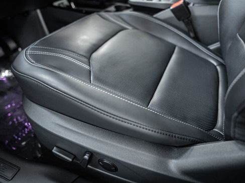 Certified 2025 Ford Mustang Mach-E Premium image 38