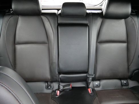 Used 2025 MAZDA MAZDA3 2.5 S Hatchback w/ Premium Pkg image 13