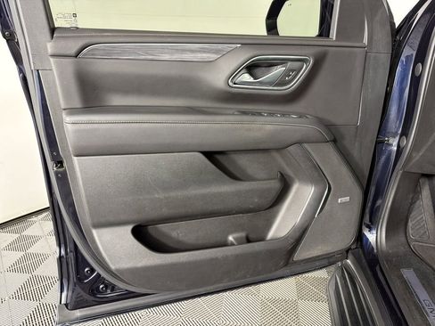 Used 2022 GMC Yukon SLT w/ SLT Premium Package image 8