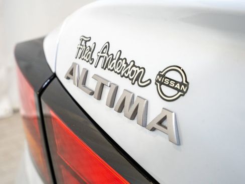New 2025 Nissan Altima 2.5 SR image 7